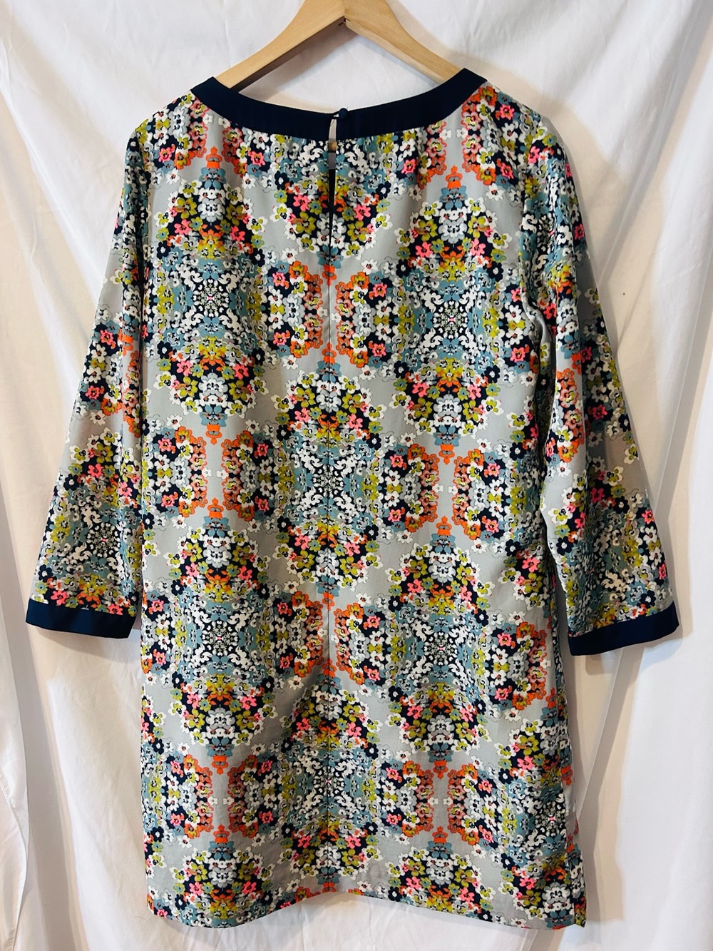 J.CREW Womens Silk Gray Misty Fog Floral Navy Trim 3/4 Sleeve Shift Dress Sz 6 - Picture 5 of 9